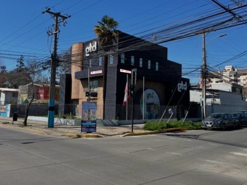 Gran propiedad comercial ubicada en Avenida Freire